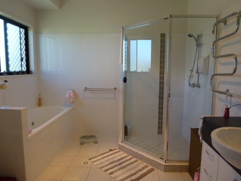 87 Devonstone Drive, Cooroibah QLD 4565