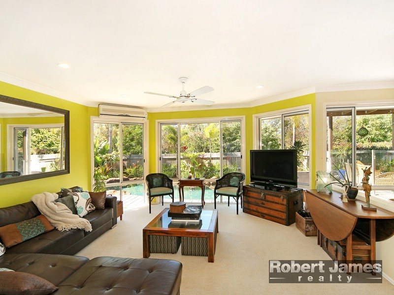 8 Wedgetail Lane, Noosaville QLD 4566