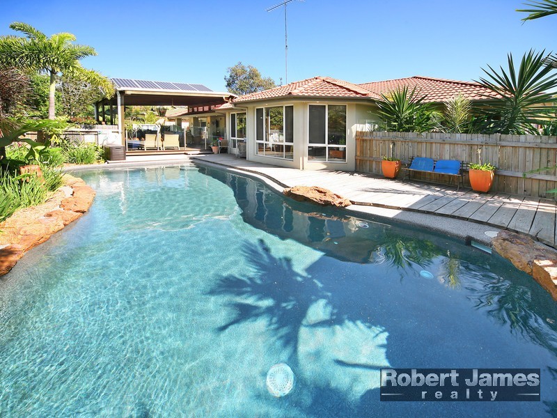 8 Wedgetail Lane, Noosaville QLD 4566