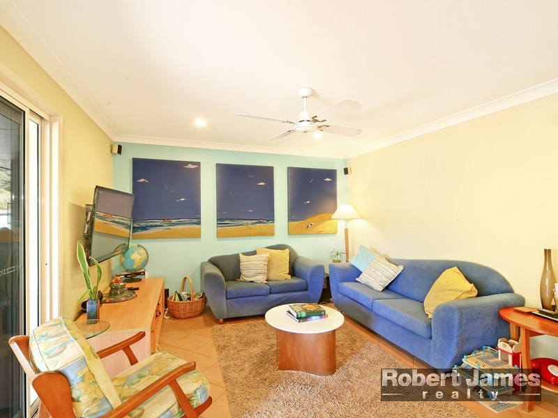 8 Wedgetail Lane, Noosaville QLD 4566