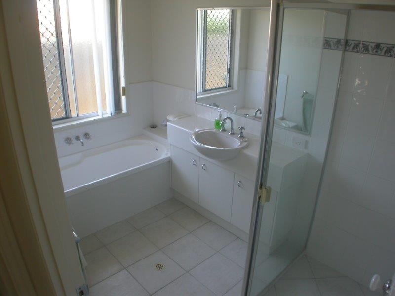 2 River Road, Tewantin QLD 4565