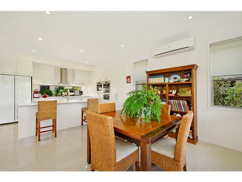 13 Aspera Place, Noosaville QLD 4566