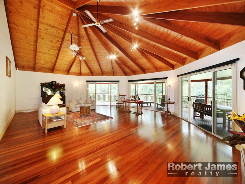 8 Burnett Place, Tewantin QLD 4565
