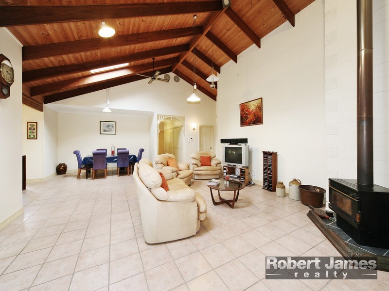 8 Burnett Place, Tewantin QLD 4565