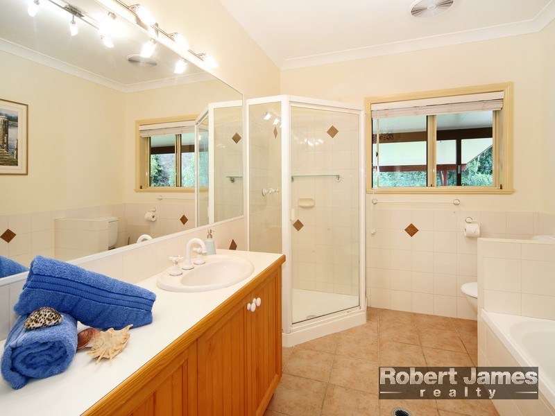 8 Burnett Place, Tewantin QLD 4565