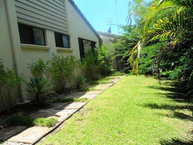 2/16 Hilton Terrace, Tewantin QLD 4565