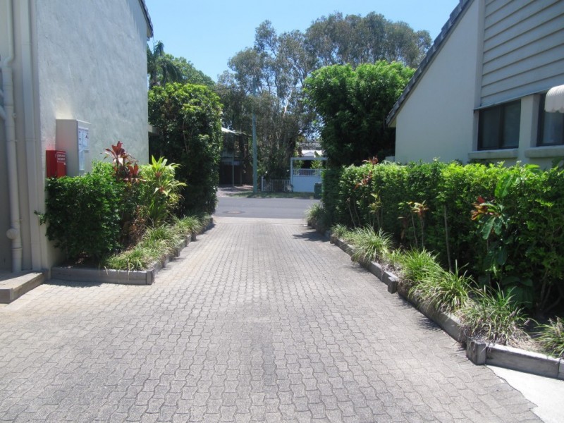 2/16 Hilton Terrace, Tewantin QLD 4565