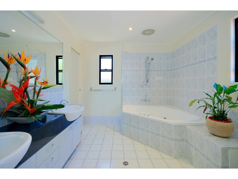 1/29 Bluefin Court, Noosa Waters QLD 4566