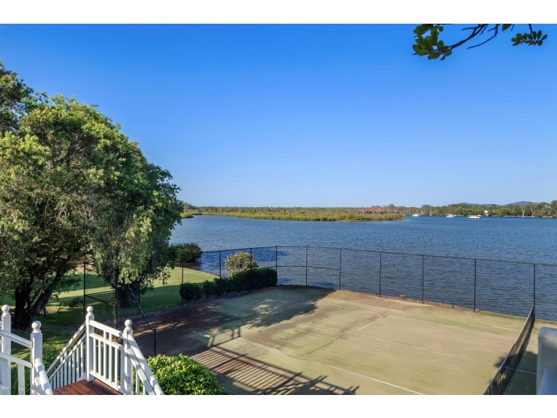 21 Ward Street, Tewantin QLD 4565
