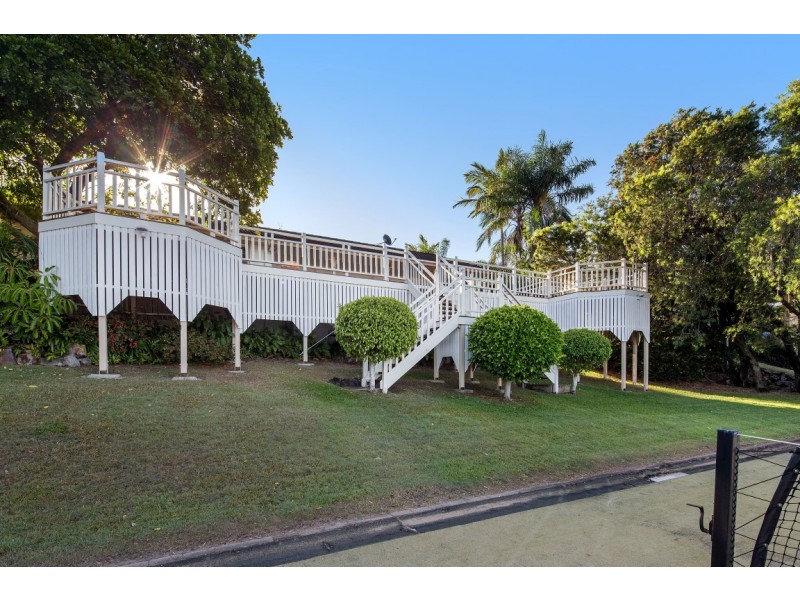 21 Ward Street, Tewantin QLD 4565