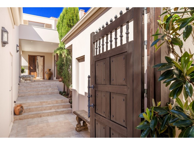 540/61 Noosa Springs Drive, Noosa Heads QLD 4567