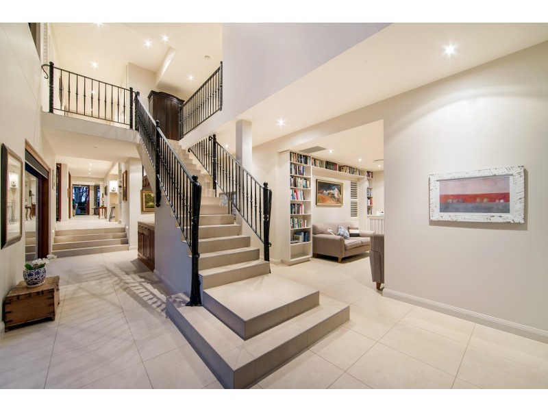 540/61 Noosa Springs Drive, Noosa Heads QLD 4567