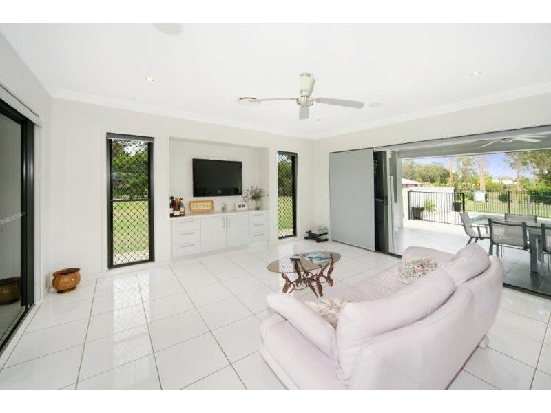1 Exford Court, Cooroibah QLD 4565