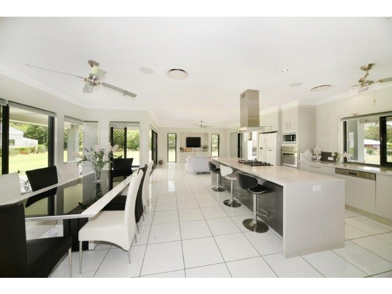 1 Exford Court, Cooroibah QLD 4565