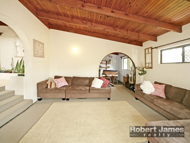 42 Wyona Drive, Noosa Heads QLD 4567