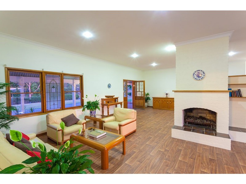 420 Eumundi Range Rd, Eumundi QLD 4562