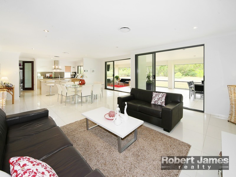 15 Adensfield Court, Cooroibah QLD 4565