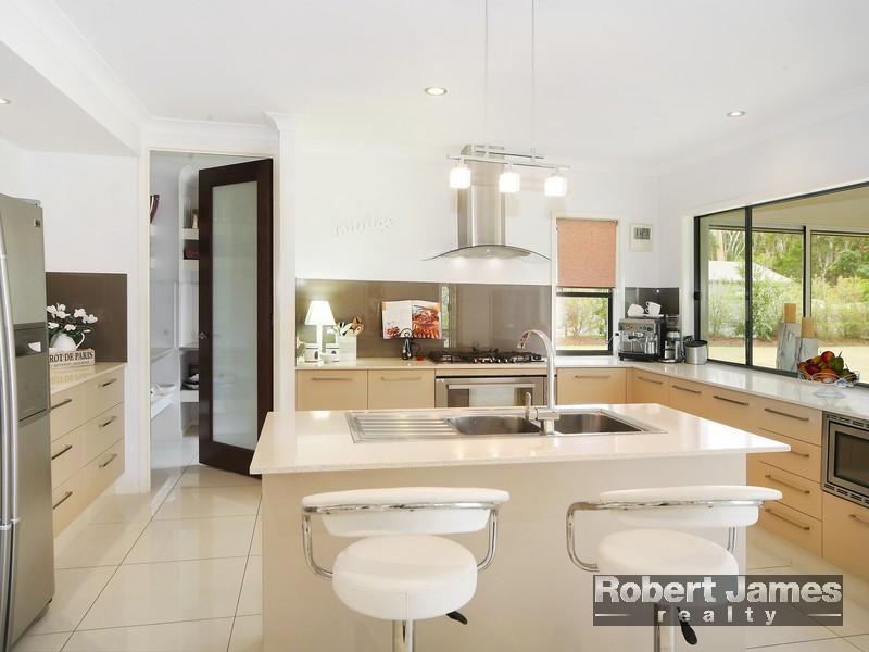 15 Adensfield Court, Cooroibah QLD 4565