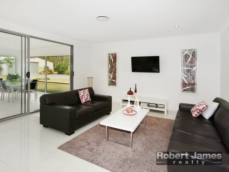 15 Adensfield Court, Cooroibah QLD 4565