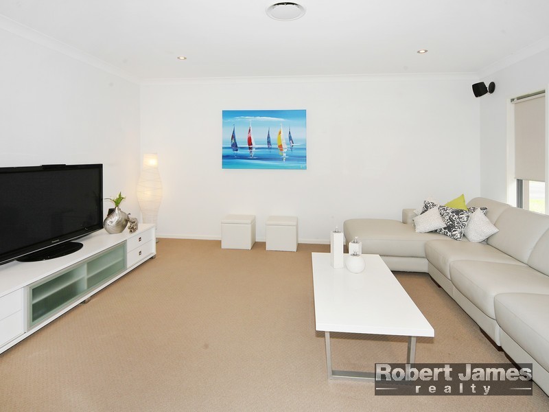 15 Adensfield Court, Cooroibah QLD 4565