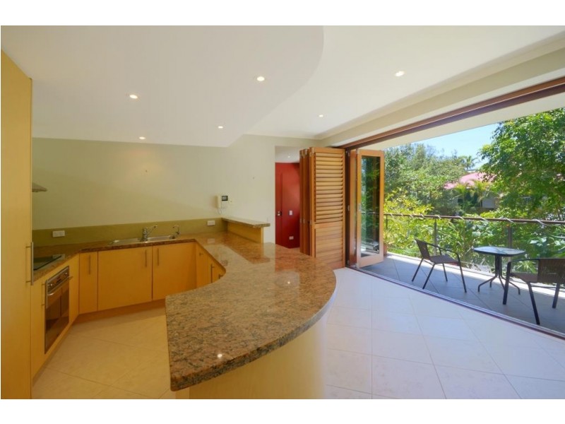 2/269 Gympie Terrace, Noosaville QLD 4566