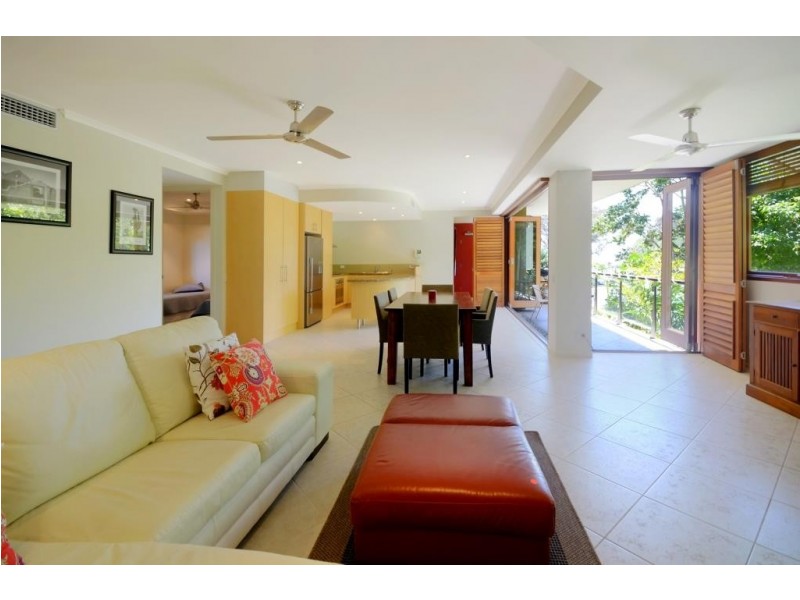 2/269 Gympie Terrace, Noosaville QLD 4566