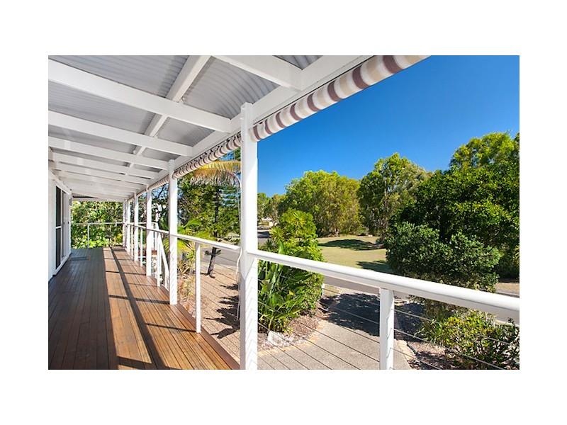 2 Flagship Court, Castaways Beach QLD 4567