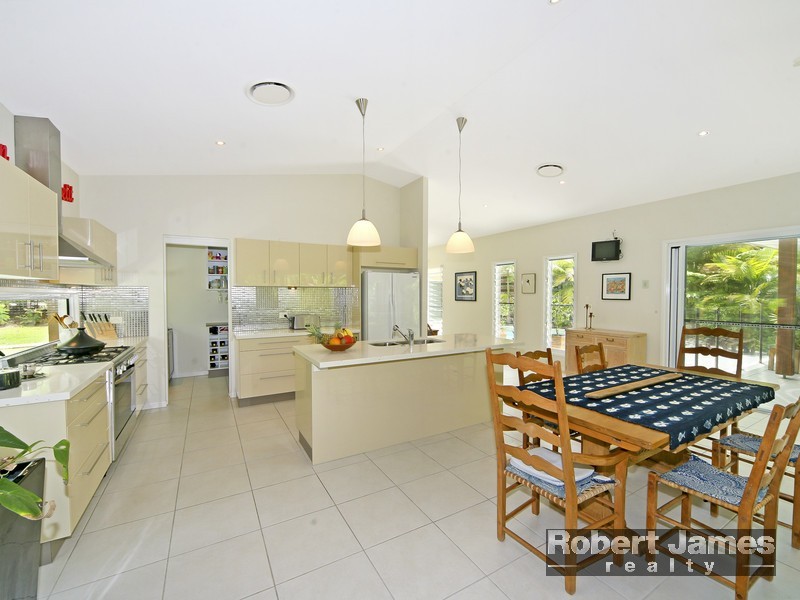 22 Avian Court, Doonan QLD 4562