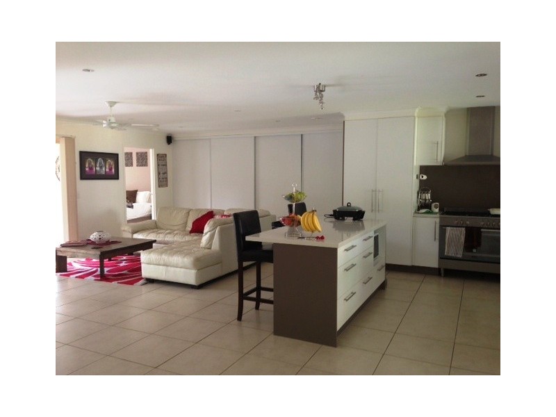 Cootharaba QLD 4565