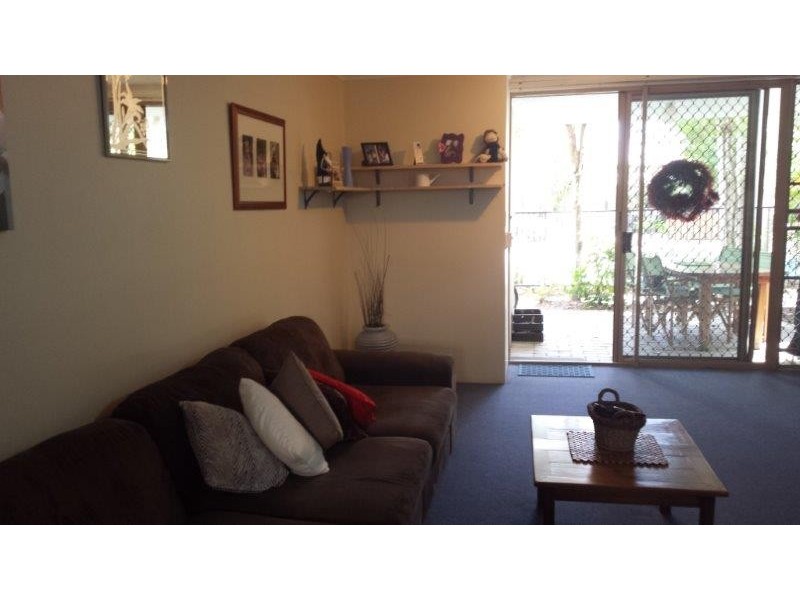 213/24 Lake Weyba Drive, Noosaville QLD 4566