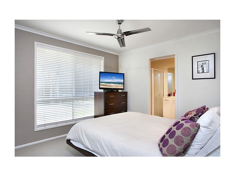 33 Orient Drive, Sunrise Beach QLD 4567