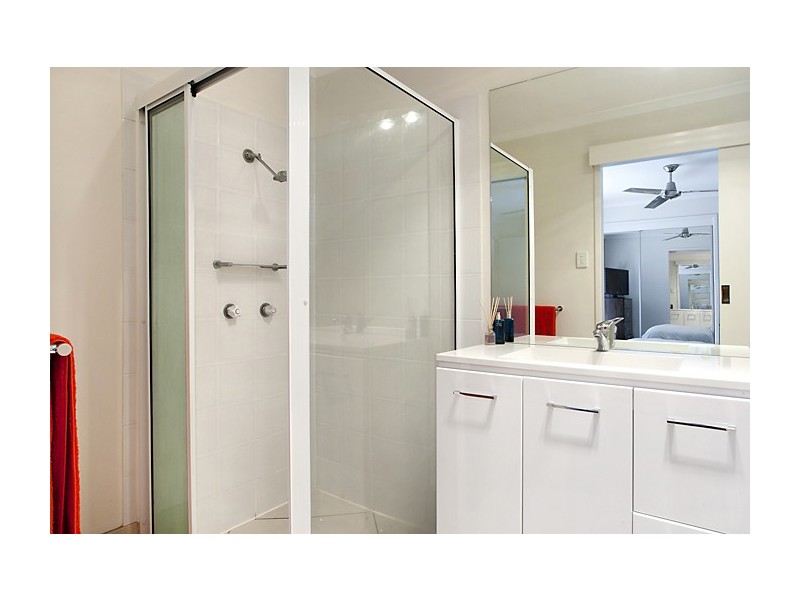 33 Orient Drive, Sunrise Beach QLD 4567