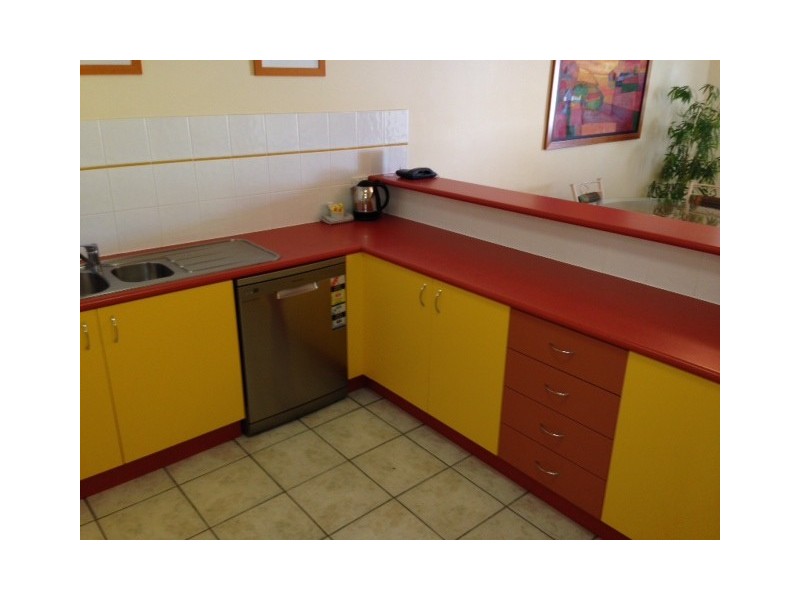 8/225 “Regatta” Gympie Terrace, Noosaville QLD 4566