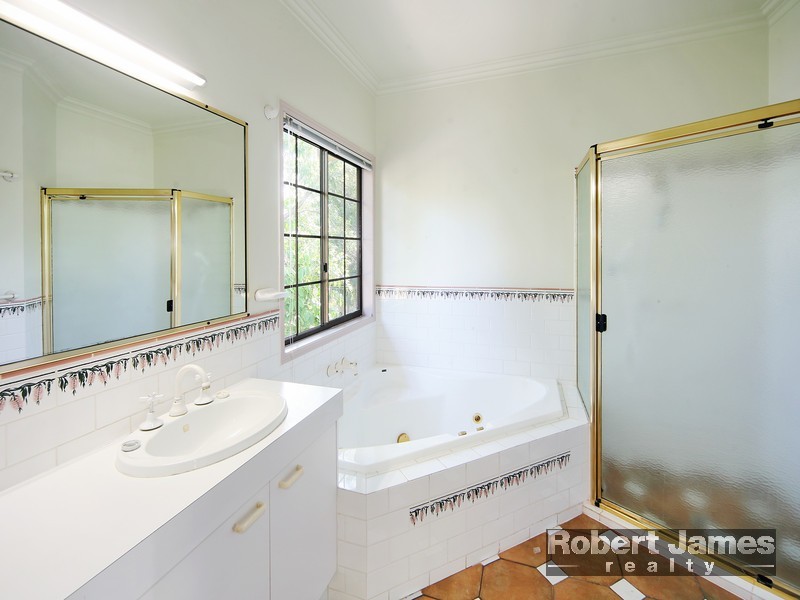 182 Eumarella Road, Weyba Downs QLD 4562