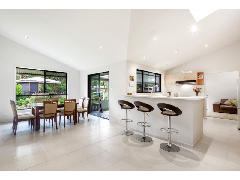 10 Palm Grove Crescent, Tewantin QLD 4565