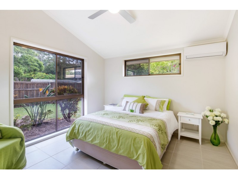 10 Palm Grove Crescent, Tewantin QLD 4565