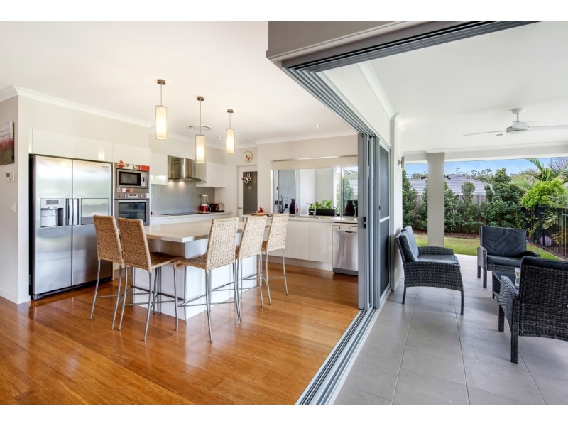 16 Attenuatta Place, Noosaville QLD 4566