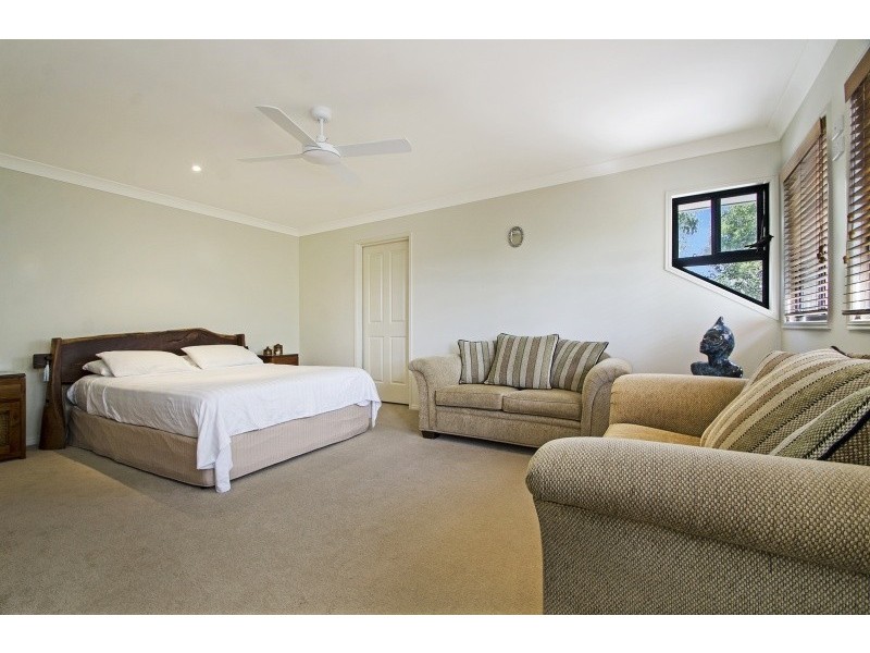 2/37 Bluefin Court, Noosa Waters QLD 4566