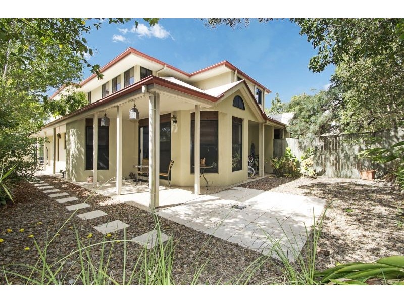 2/37 Bluefin Court, Noosa Waters QLD 4566