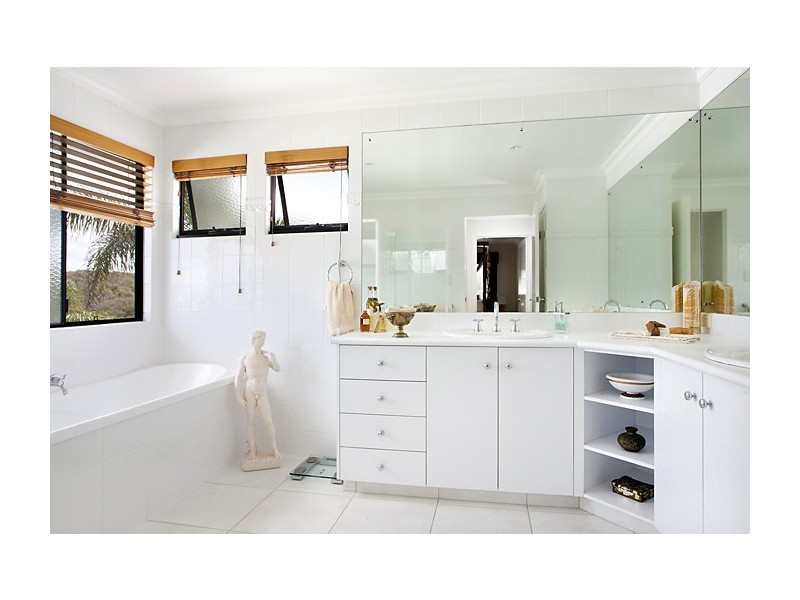 34 Driftwood Drive, Castaways Beach QLD 4567