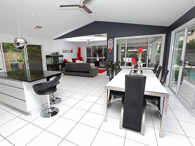 13 Parkwood Place, Peregian Springs QLD 4573