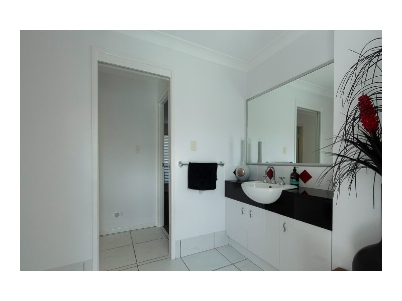 13 Parkwood Place, Peregian Springs QLD 4573