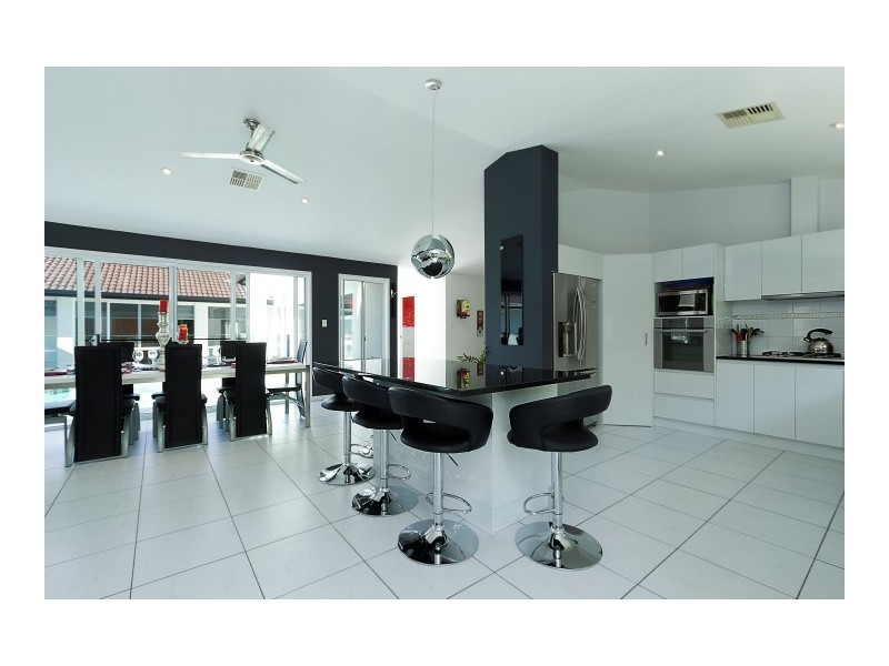 13 Parkwood Place, Peregian Springs QLD 4573