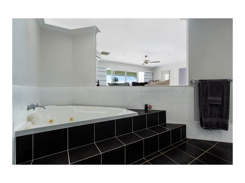 13 Parkwood Place, Peregian Springs QLD 4573