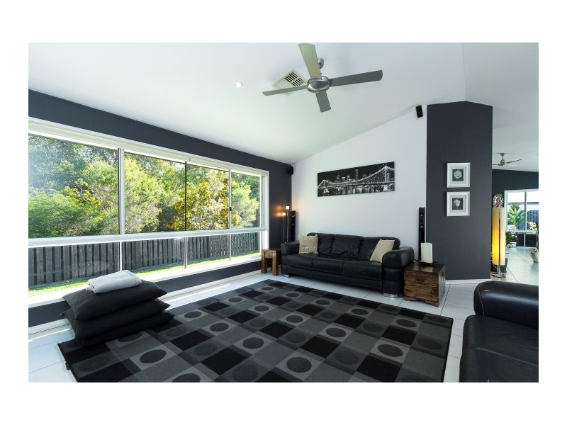 13 Parkwood Place, Peregian Springs QLD 4573