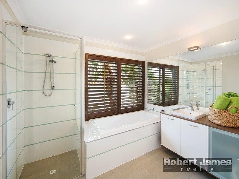 5 Inverness Place, Peregian Springs QLD 4573