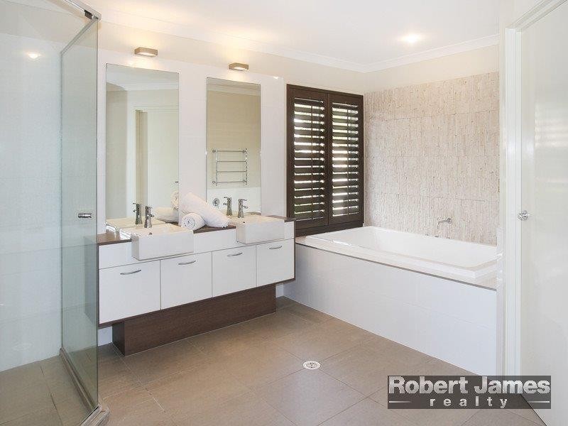 5 Inverness Place, Peregian Springs QLD 4573