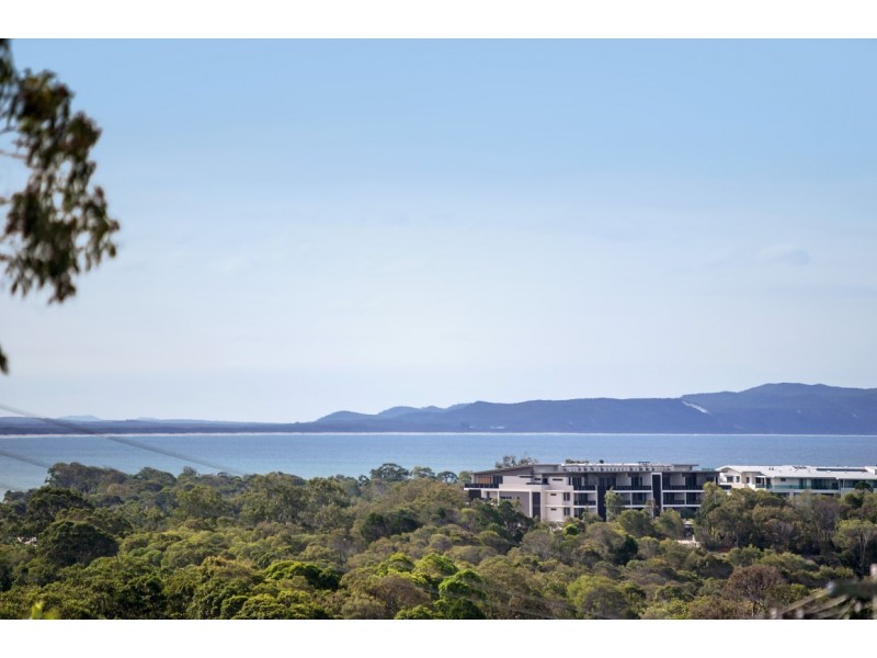 32 Arkana Drive, Noosa Heads QLD 4567