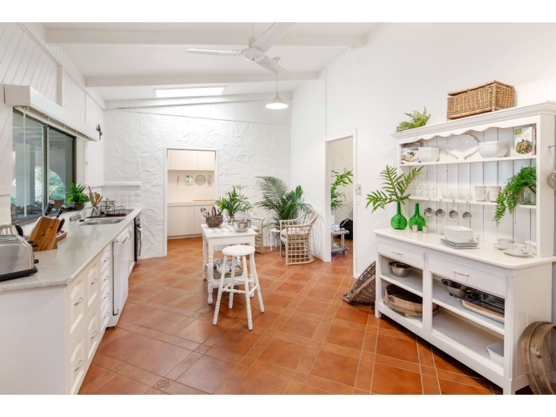 14 Mount Cooroy Road, Eumundi QLD 4562