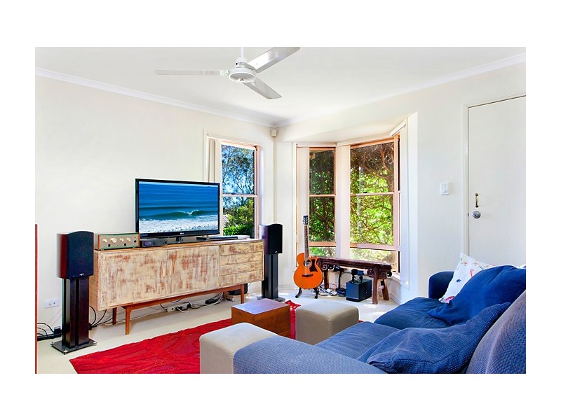 4 Intrepid Place, Sunrise Beach QLD 4567